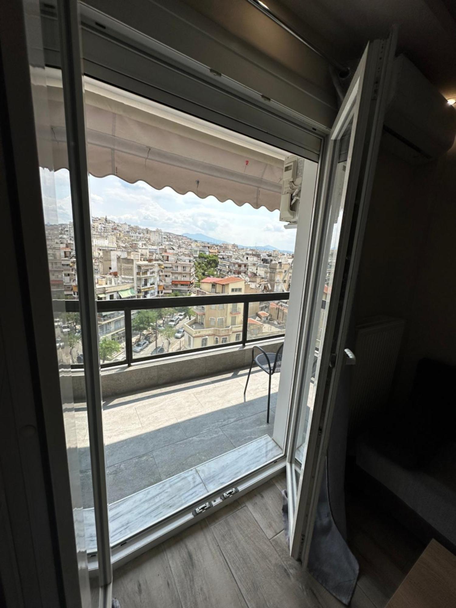 Minimalist Apartments W/ View Thessaloniki Exterior photo